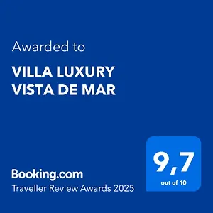 https://villa-luxury-vista-de-mar.adeje-hotels.com